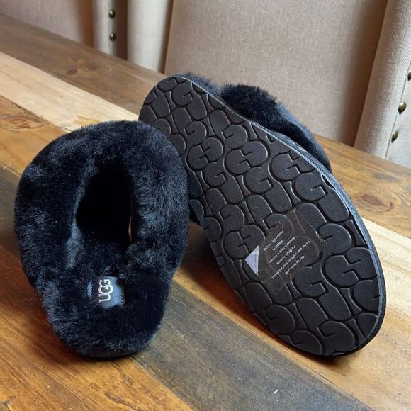UGG SCUFFETTE II Floral Foil Slippers - Picture 5 of 10